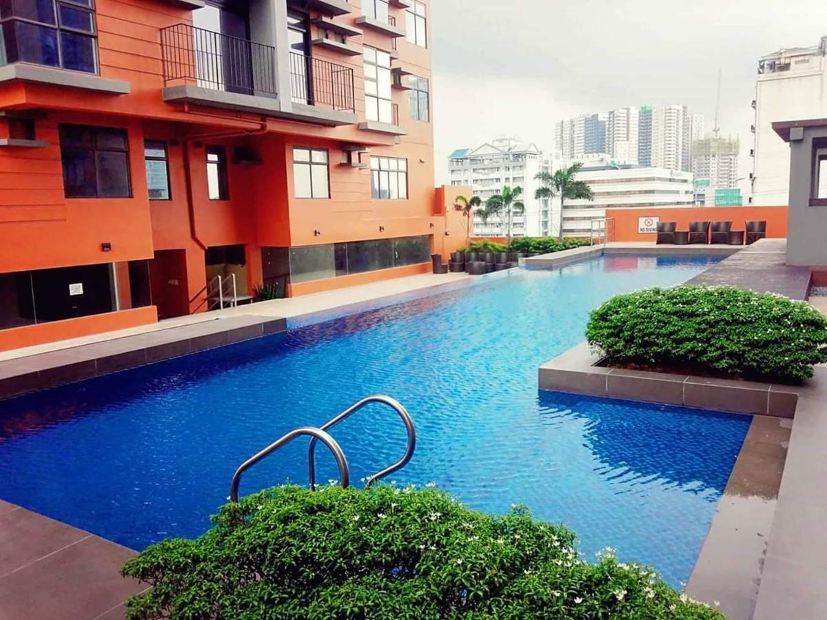 2 Bedroom Portovita Tower 12-A Manila Bagian luar foto