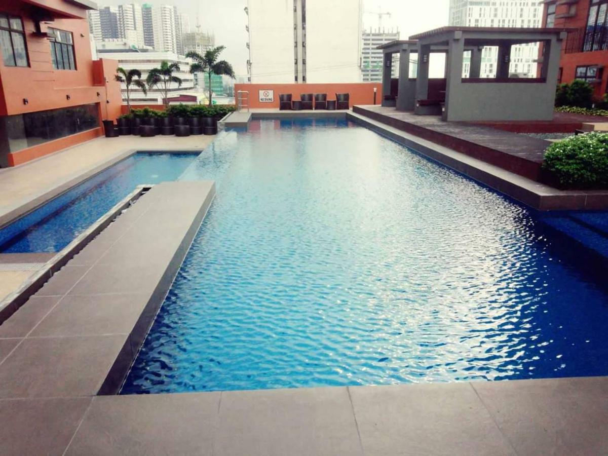 2 Bedroom Portovita Tower 12-A Manila Bagian luar foto
